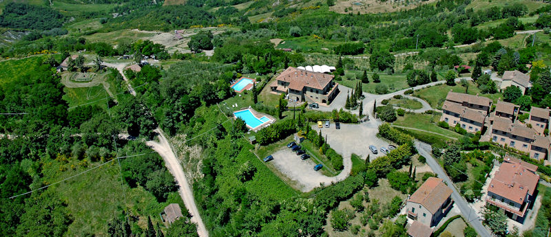 farmhouse in Val d'orcia